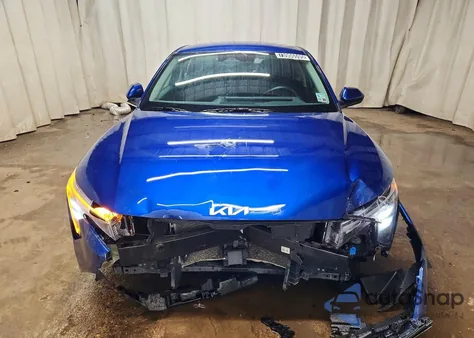 2025 Kia K4 Ex из США, поврежденный, VIN 3KPFU4DE2SE020627